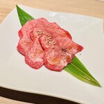 肉のひぐち直営焼肉 安福 - 特選タン塩1,240円