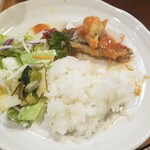 キッチン ブルー グローブ - 最後のタカサゴ、ご飯は丁度よい量