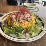 食堂PLUG - ガパオライス(1,100円)
大盛り(+200円)