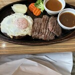 ステーキハウス かわら - コンビランチ300g 目玉焼きはトッピング