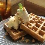 cafe Yummy Waffle - 