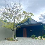 SETTAN - とにかく立地がいい。のどかな緑広がる山間にポツン。