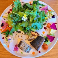 オーガニックグリル鵠沼海岸 - ランチの本日お魚プレート(この日は鰆のレモンソース)