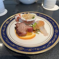 皇家龍鳳 - 