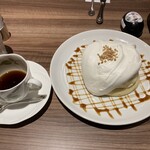 高倉町珈琲 - 特製クリームのリコッタパンケーキ+ブレンドコーヒー