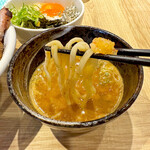 Yakiagoniboshira-Men Tobiuo - スープが秋刀魚だけに「もみじおろし」はドンピシャに合います