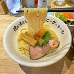 Yakiagoniboshira-Men Tobiuo - ツルモチ食感の平打ち中太麺