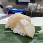 根室花まる JRタワーステラプレイス店 - 生ホタテ