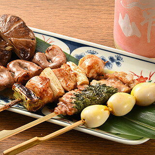 We use fresh domestic chicken and offer a wide variety of juicy Yakitori (grilled chicken skewers)!