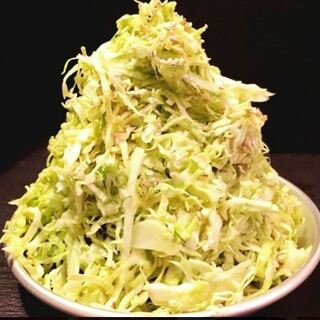 “Yakiniku (Grilled meat) exclusive ∞ (infinite) cabbage” refills are free!