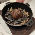 カーブドッチ - ぶどうの枝で燻した牛肉のロースト
