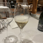 カーブドッチ - 1杯目のブランドブラン(スパークリング)