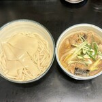 肉汁うどん奥村 - 肉汁うどん（大盛） ¥980