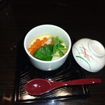 やっちろ - イクラ入りの茶碗蒸し　お腹いっぱいでもスルスル入りました