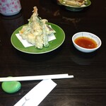 やっちろ - フキノトウ、アスパラガス、海老、帆立貝柱、カボチャ、茄子、ブリ　　美味しゅうございました