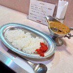 タンドゥール - インドカレーとご飯