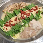 和食と個室居酒屋 匠味 - 王道の白　味噌もつ鍋