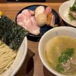 ジャパニーズ ラーメン 五感 - 