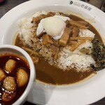 Koko Ichibanya - 魯肉スパイスカレー＋半熟玉子＋旨辛にんにく