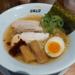 麺 ヒキュウ 六甲道店 - 魚貝らーめん900円