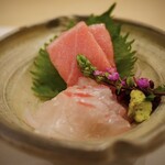 Shushi Mon - マグロ、タイ刺身