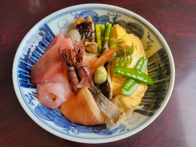 司鮨 - 羽後本荘（寿司）の写真