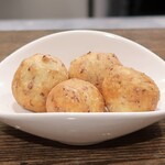 トリワイン ＰＩＫＯＳＨＨＨＵ - しらすのゼッポリーニ