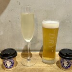 Pizatohamutotokidokiwaimbonjorunoshokudou - 樽生スパークリング ＆ スーパードライ グラス