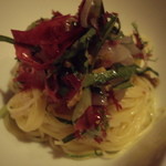 ビストロ・ラ・クッチーナ - 海藻とシーフードの冷製パスタ