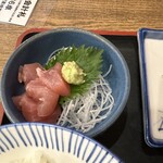 Hamayaki Kaisen Izakaya Daishousuisan - 【2024.5.1(水)】日替り焼き魚定食（並盛・鮭）980円のぶつ