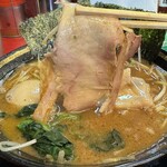 豚骨醤油ラーメン 王道家 柏店 - 