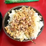 豚骨醤油ラーメン 王道家 - 