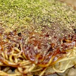 ひろしま丸かじり 中ちゃん - パリパリ麺のお好み焼き