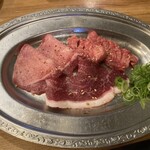 多来多来 - タンの盛合せ