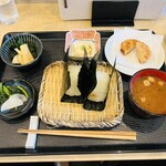 Oko Me Temmatsu Dou - 欲張りセット（湯葉のお刺身）、炭焼き銀鮭、おかかチーズ