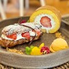 Gallery & Cafe ENSOU - 紅ほっぺのロールケーキ& エクレア いちご