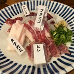 肥後路 - 馬刺し4種　1人前でこのボリューム