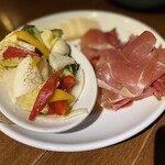 CONA 新宿歌舞伎町店 - 