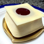 シェ・シバタ - 