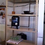 麺屋 わかな - 水はセルフ＆食器返却口