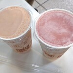 Soft Drink Bar TTI - 木瓜牛奶（左）＆ 西瓜汁