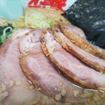 山岡家 - 醤油チャーシュー麺￥960+背脂￥50
