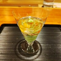 御料理 古川 - 先付（まめ豆腐、雲丹、アスパラガスの和え物）
