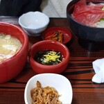 Yamaroku Suisan - まぐろ丼定食