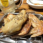 肉バル 栗坊 - 手羽先　600円