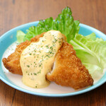 fried fish with tartar sauce