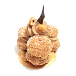 Patisserie Ravi,e relier - サントノレ・キャラメル・プリュノー　(491円) '14 2月上旬