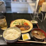 大垣サウナ 御食事処 - 味噌カツ定食