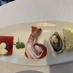 THE Signature PRIME STEAK & SEAFOOD - 