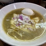 ヌードル＆スパイスカレー 今日の1番 - 朝限定セットの，かけそば(卵は店主からのサービス)